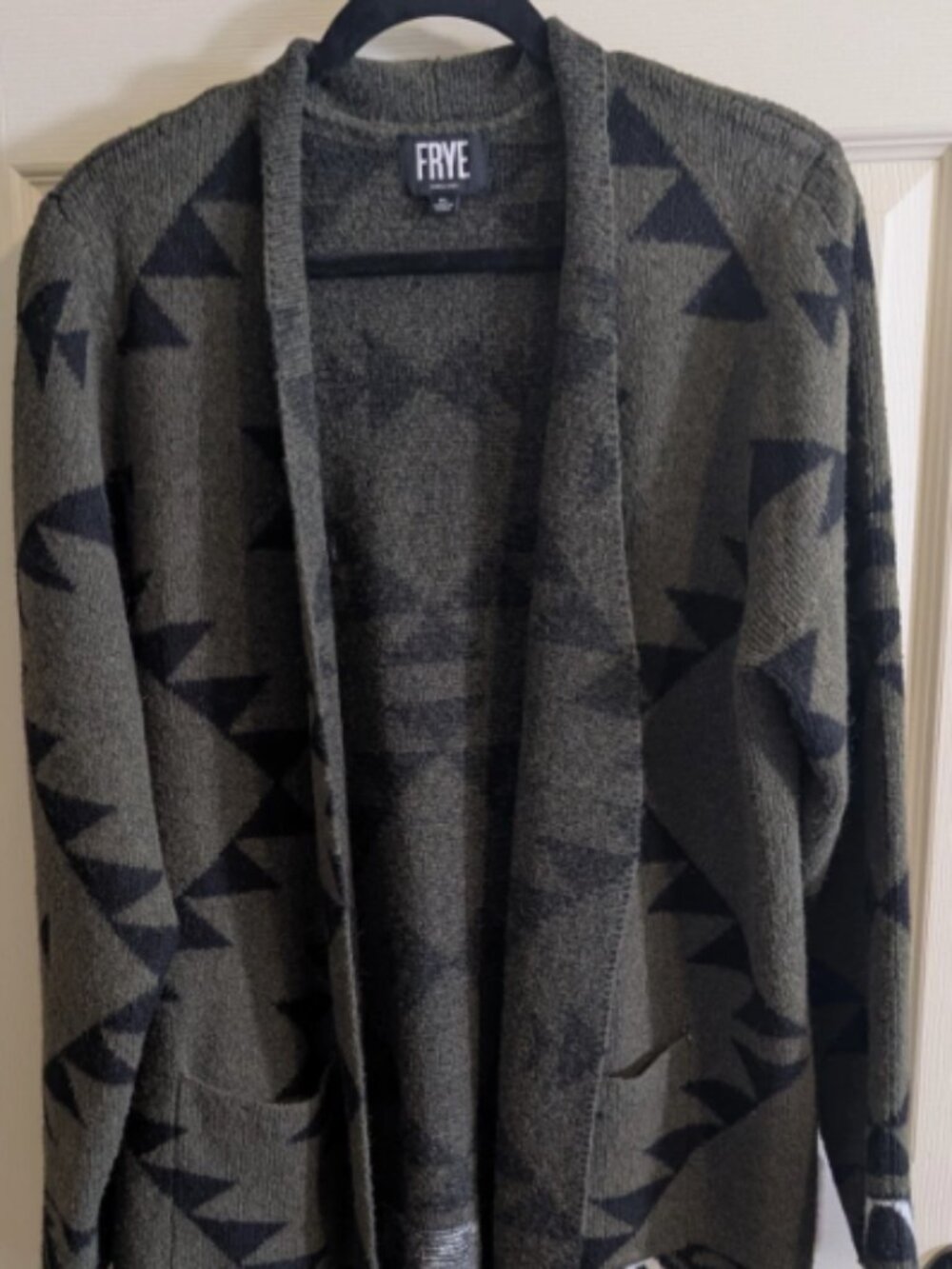 FRYE Womens Size XL Green/Black Aztec Design Cardigan